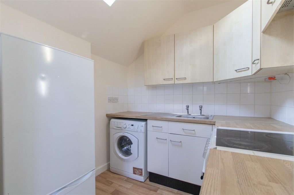 Flat Pittville Circus Road in Cheltenham