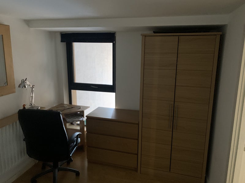 Room Cowley Road in Greater London