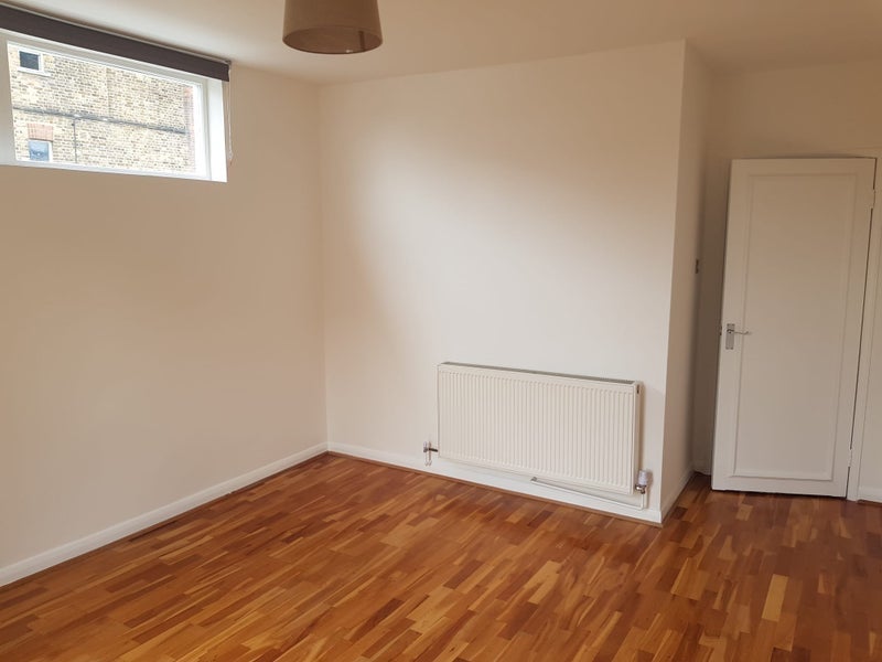 Room Lithos Road in Greater London
