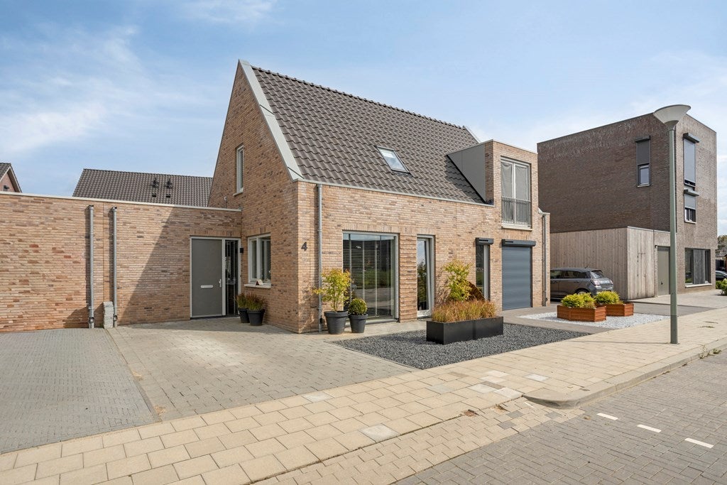 Huis Aan het Stichelen 4 in Roermond