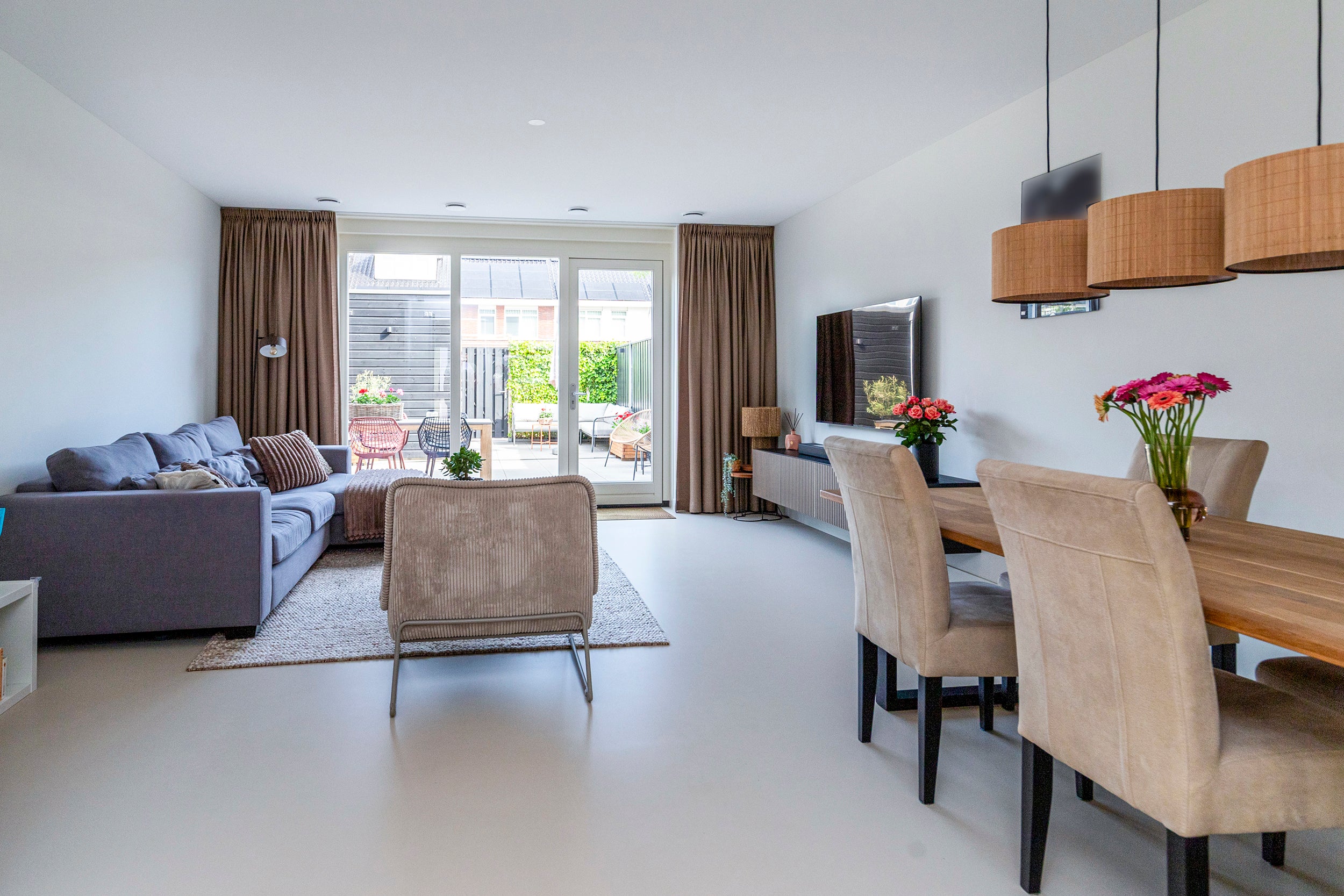 Tussenwoning te koop: Edgar du Perronstraat 31, 'S-Gravenhage