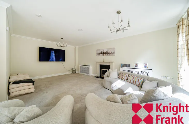House Jersey Place in Sunningdale