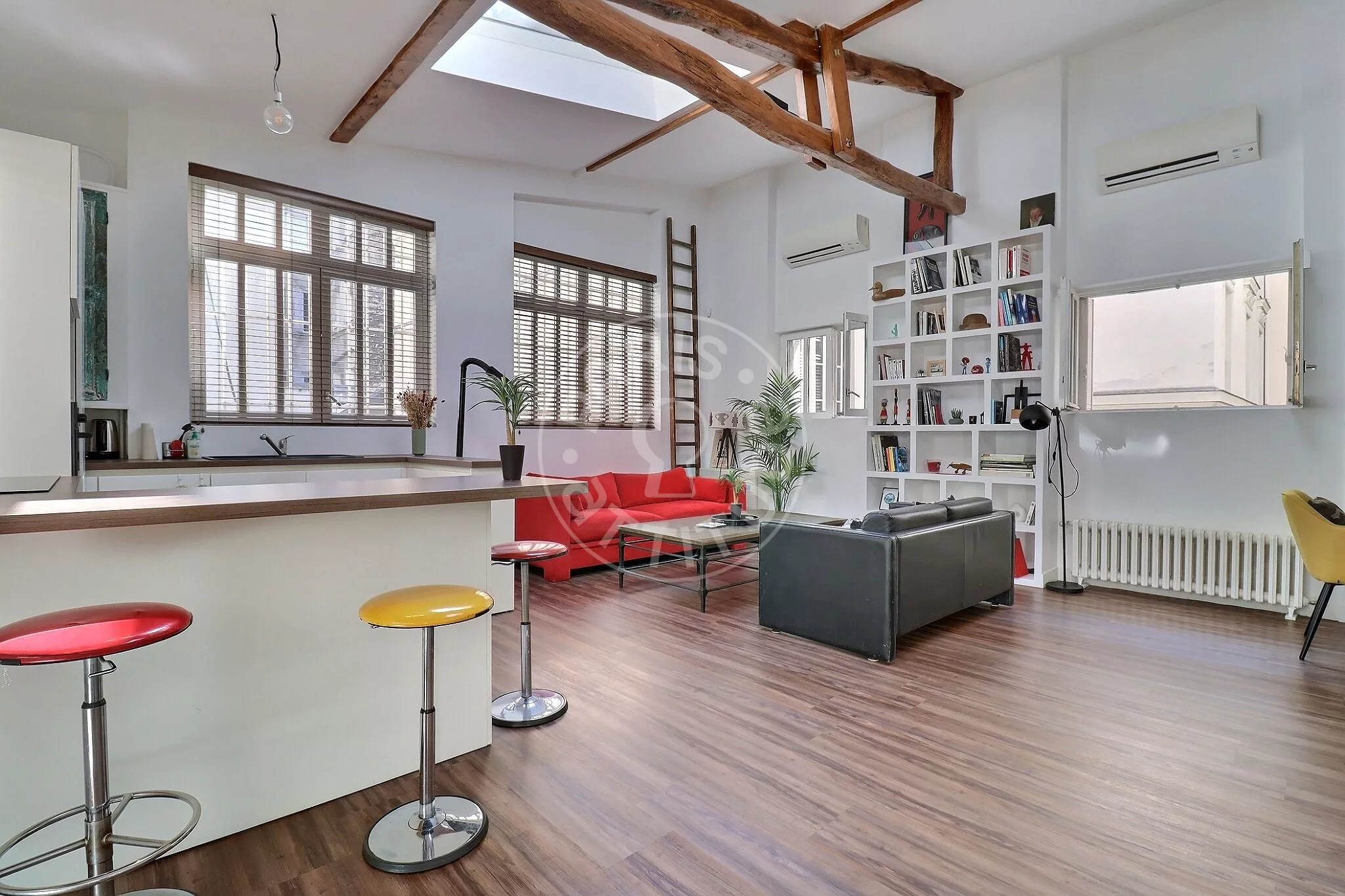 Flat Cour Saint-Hilaire in Paris