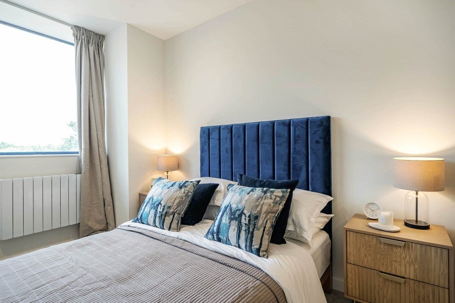 Flat Eastworth Road in Borough of Runnymede