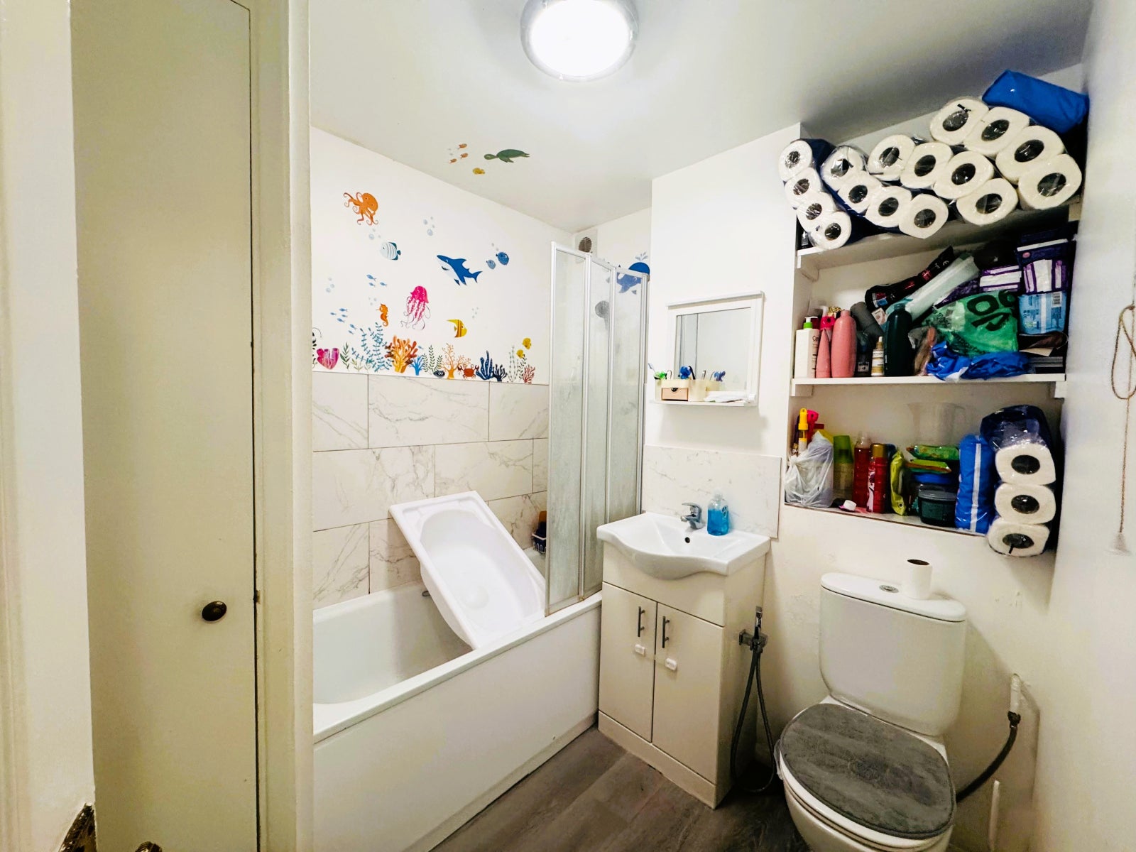 Flat Harewood Terrace in Greater London