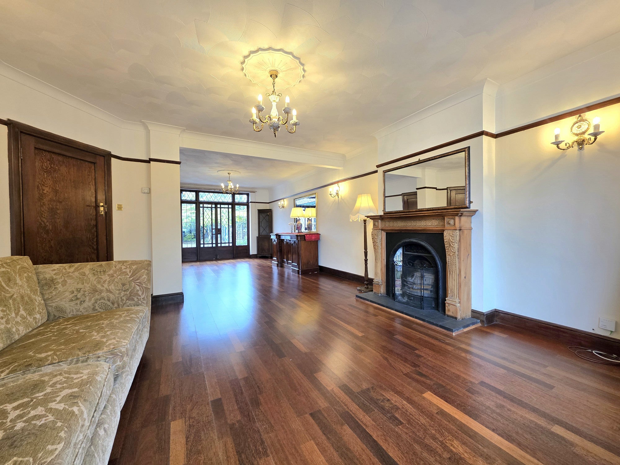 House Eltham Palace Road in Greater London