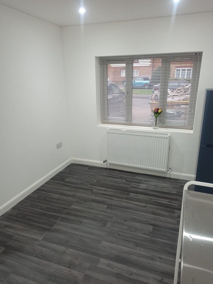 Room Carnation Way in Aylesbury