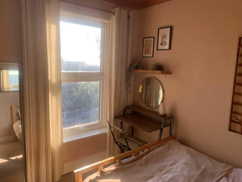 Room Whitehouse Road in Sheffield