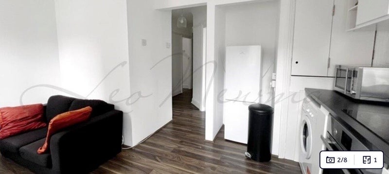 Room Tottenham Street in Greater London
