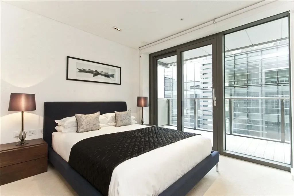 Flat Drummond Street in Greater London