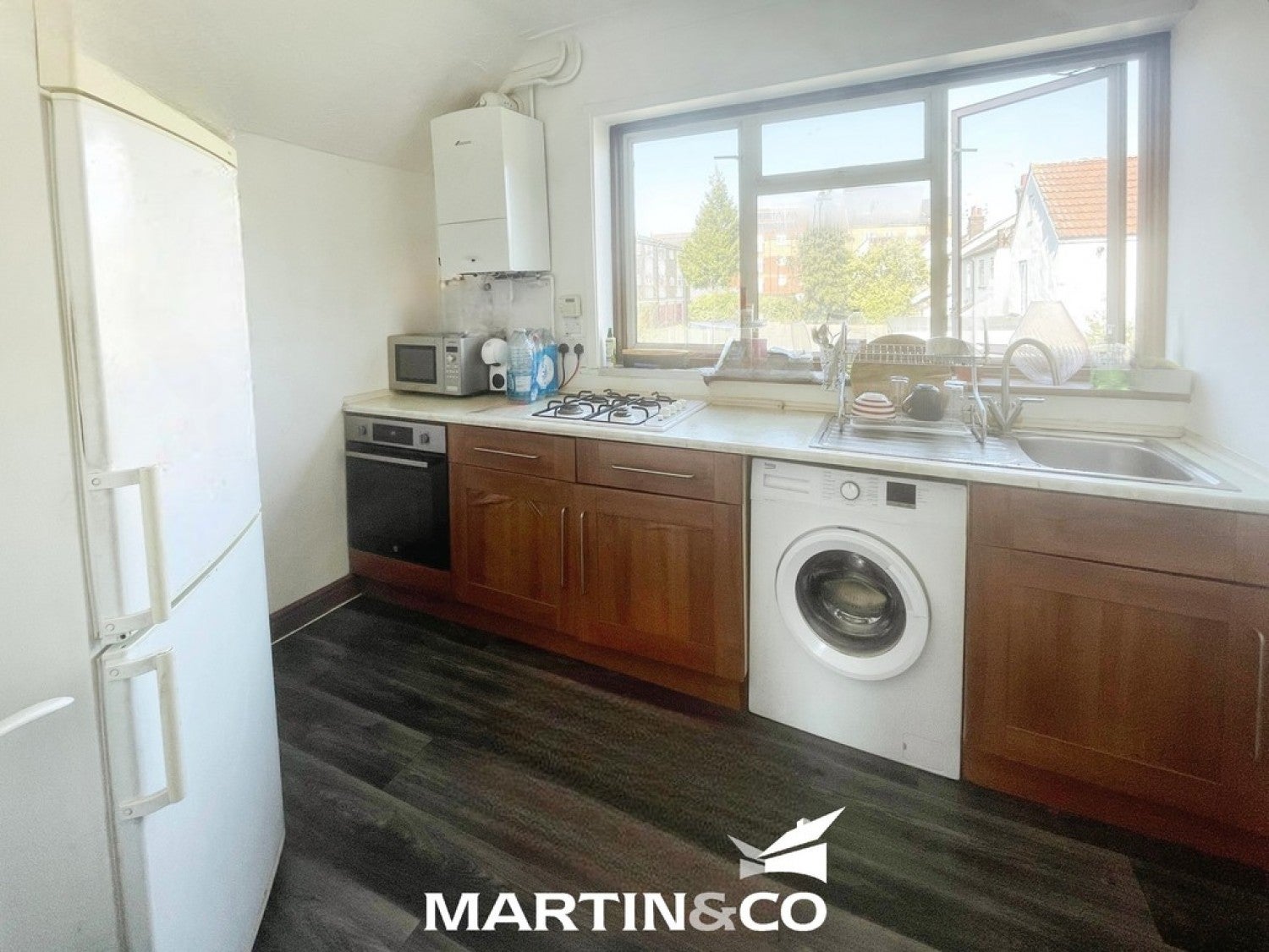 Flat Wheatfield Way in Chelmsford