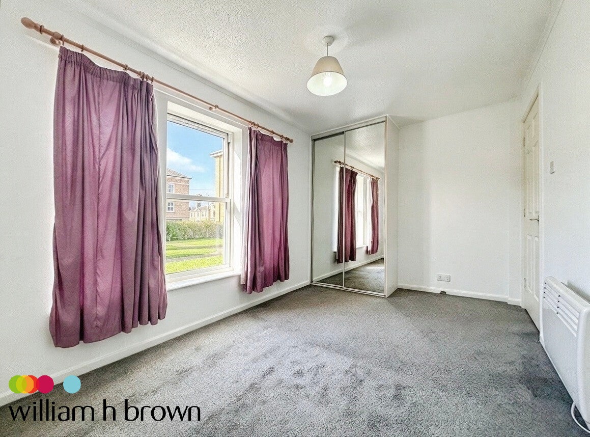 Flat Sandringham Place in Chelmsford