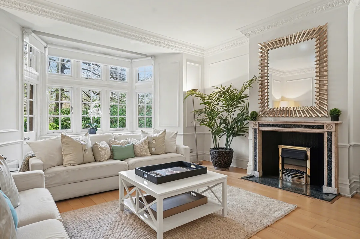 Flat Knightsbridge in City of Westminster