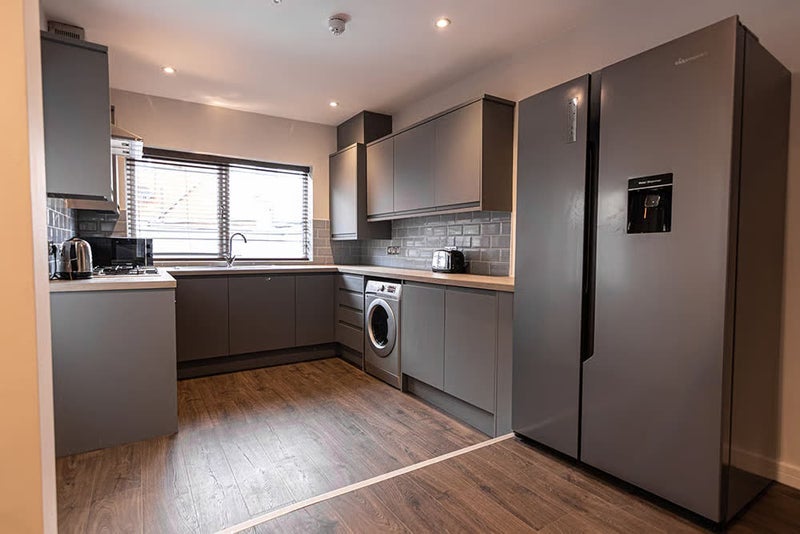 Room Malvern Road in Liverpool
