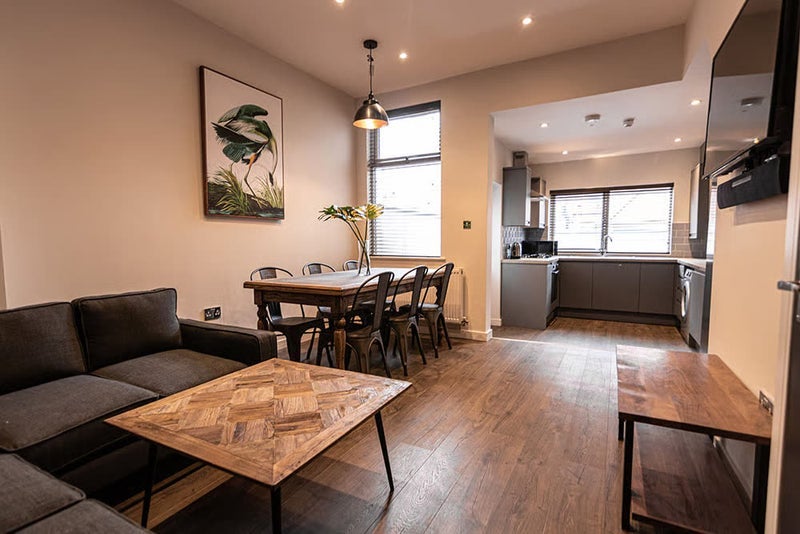 Room Malvern Road in Liverpool
