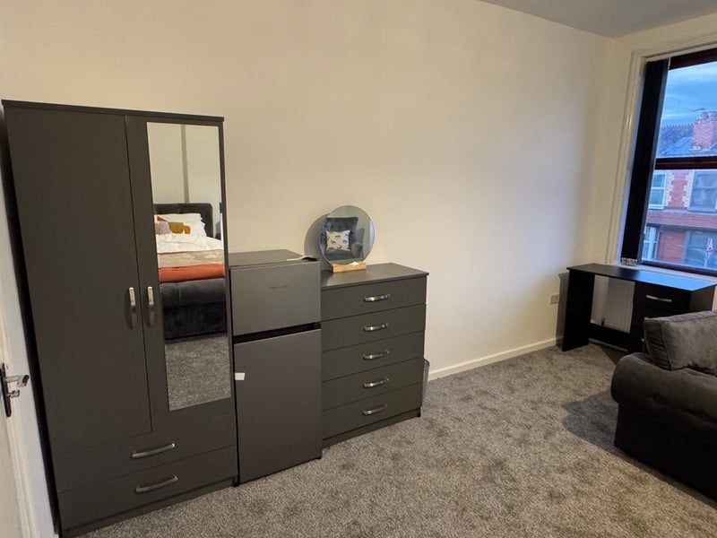 Room Claremont Road in Manchester