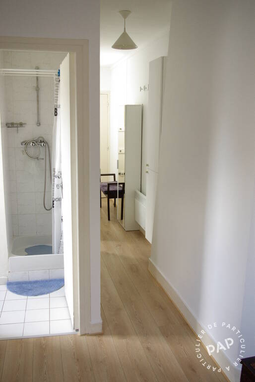 Appartement Cour de Rome à Paris