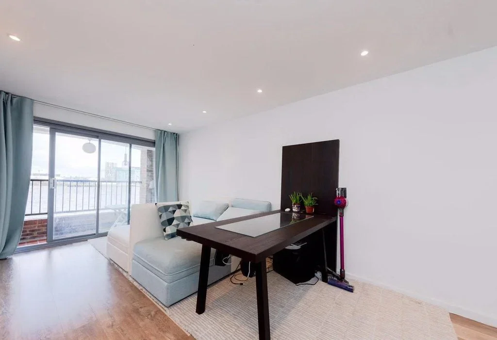Room Plymouth Wharf in Greater London