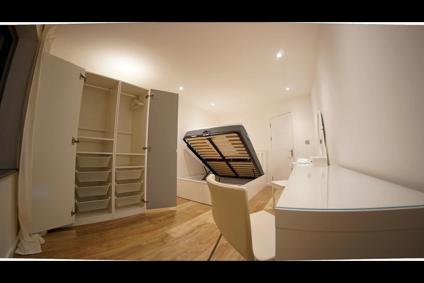 Room Plymouth Wharf in Greater London