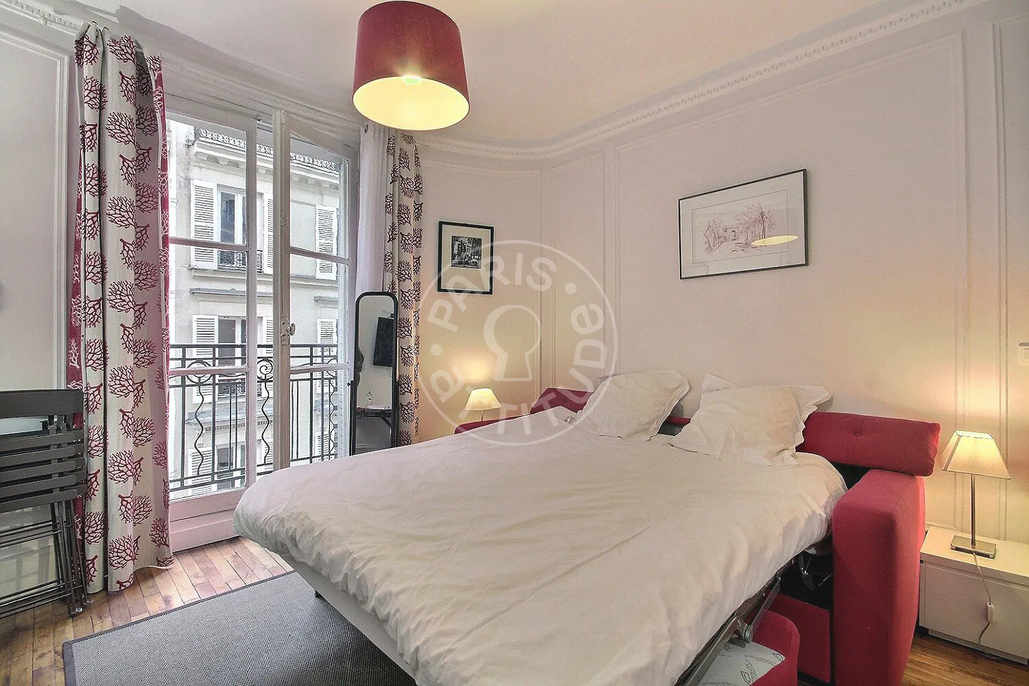 Flat Rue Troyon in Paris