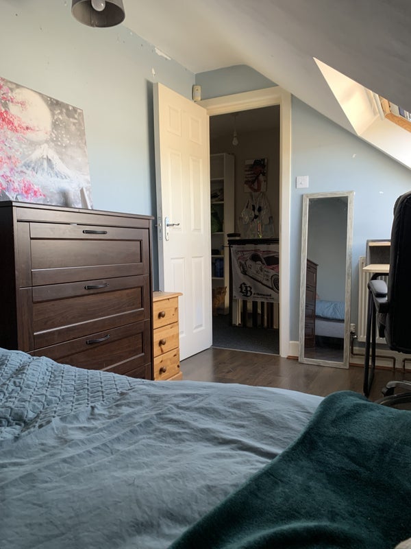 Room Mansfield Road in Poole