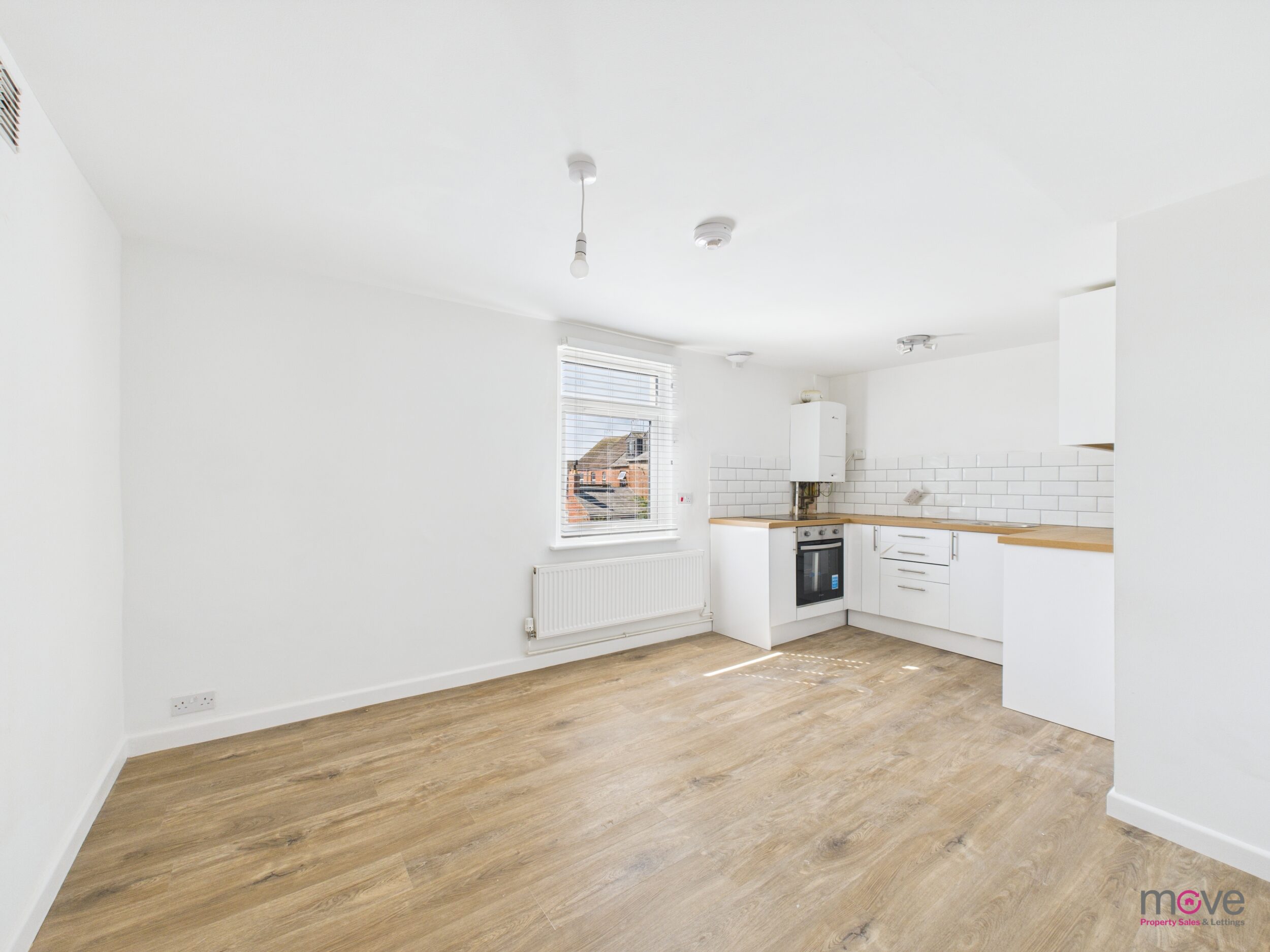 Flat Albion Street in Gloucester