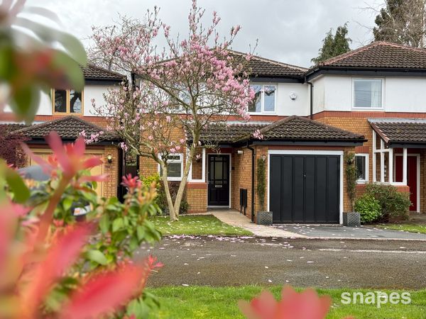 House Dawlish Close in Bramhall