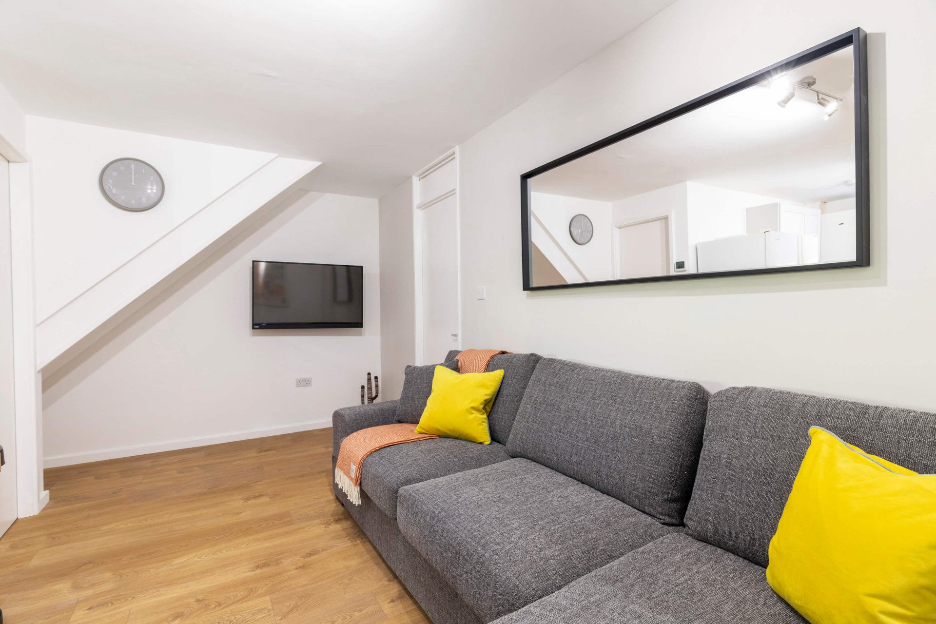 Room Hyde Park Close in Leeds
