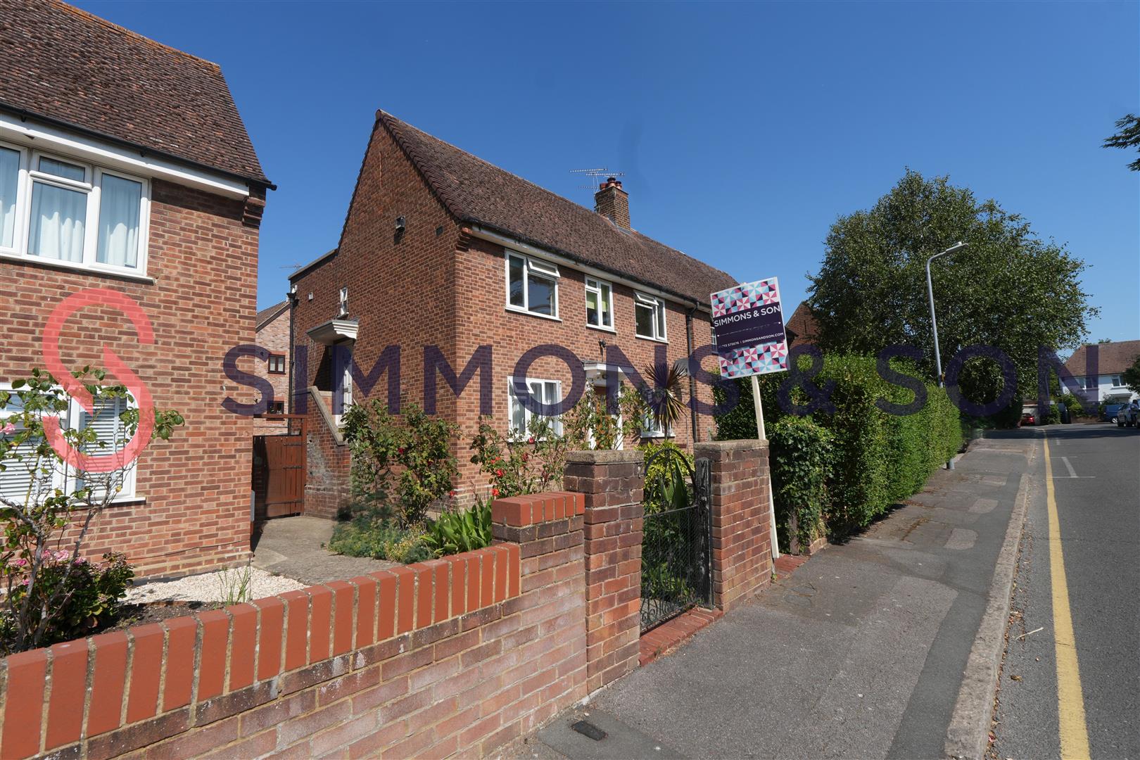 Flat Beechwood Gardens in Slough