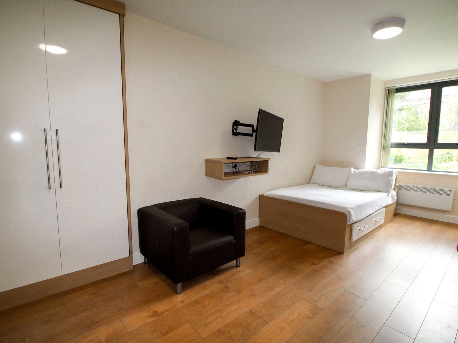 Flat Lofthouse Place in Leeds