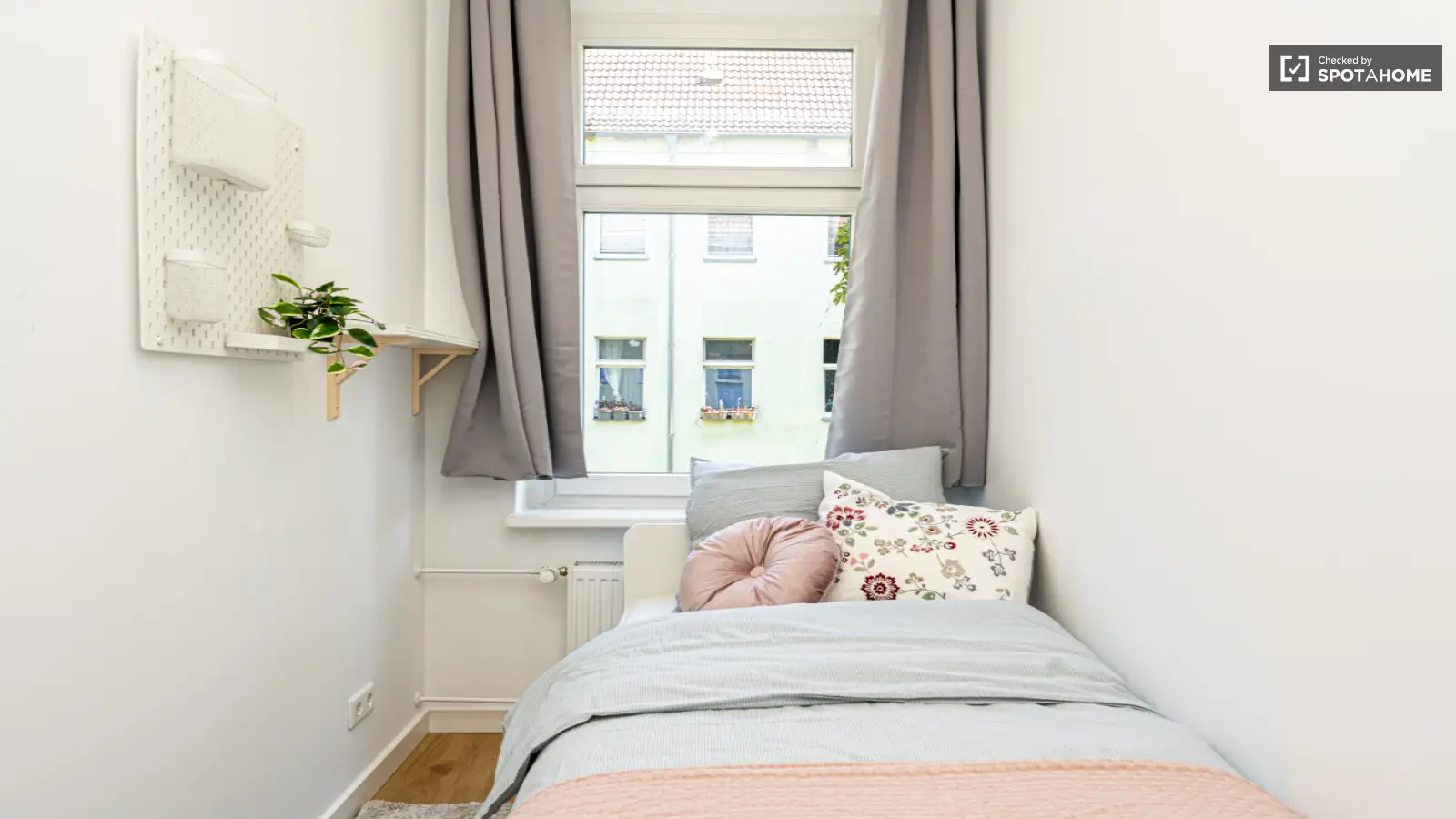 Zimmer Reginhardstraße in Berlin