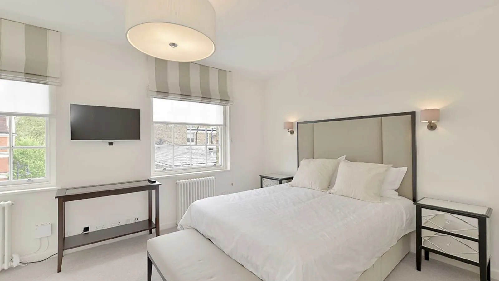 Flat Park Street in City of Westminster