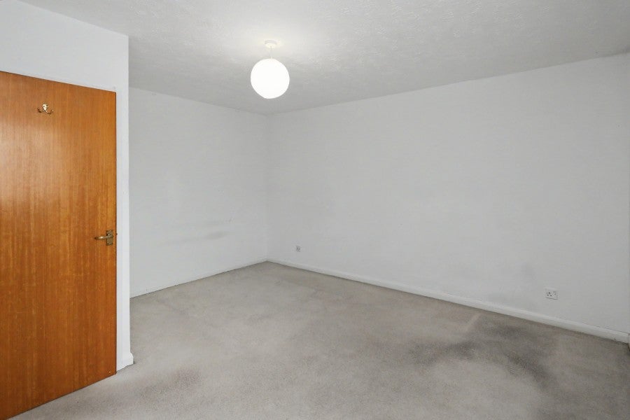 Flat Cottage Grove in Greater London