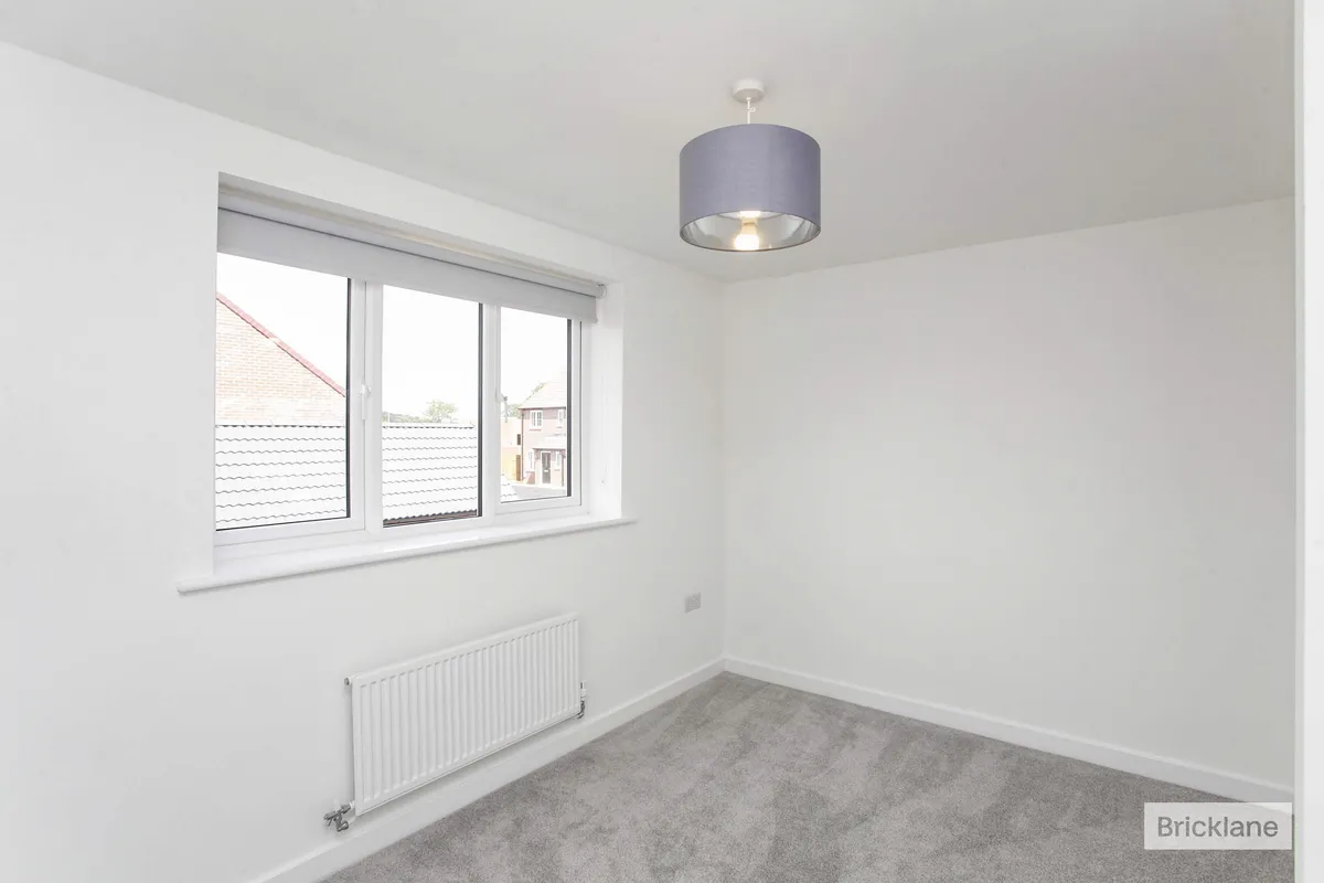 House Caesar Drive in Nuneaton and Bedworth