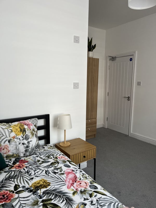 Room Bath Street in Chadderton