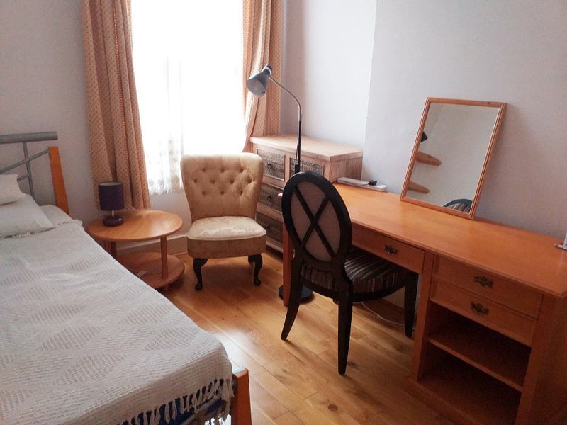 Room Vincent Road in Greater London