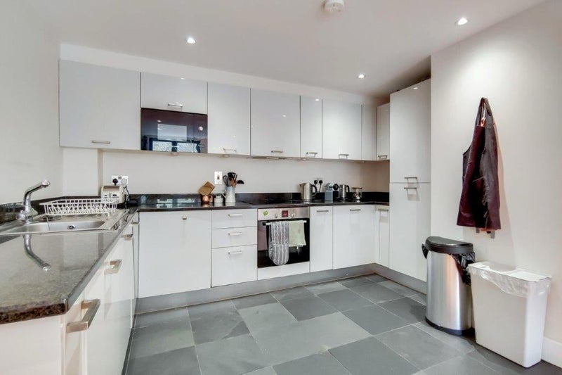 Room Streatham Place in Greater London
