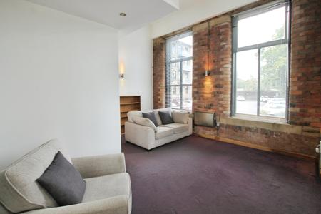 Flat Aire Close in Bradford
