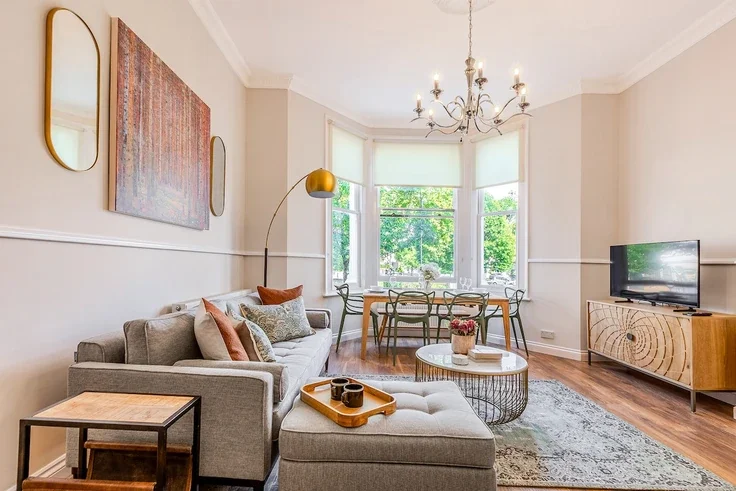 Flat St Quintin Avenue in Greater London