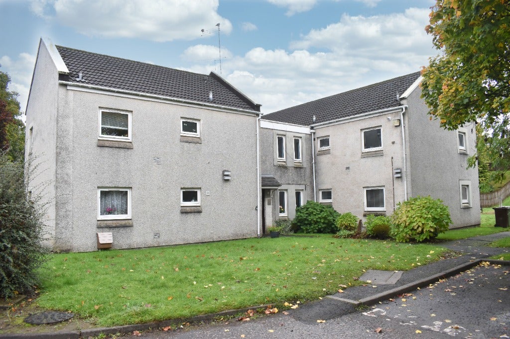 Flat Waterford Road in Giffnock