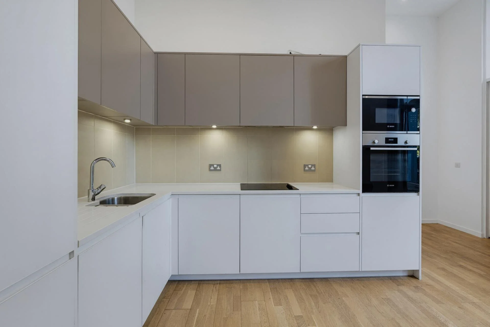 Flat Grove Street in Greater London