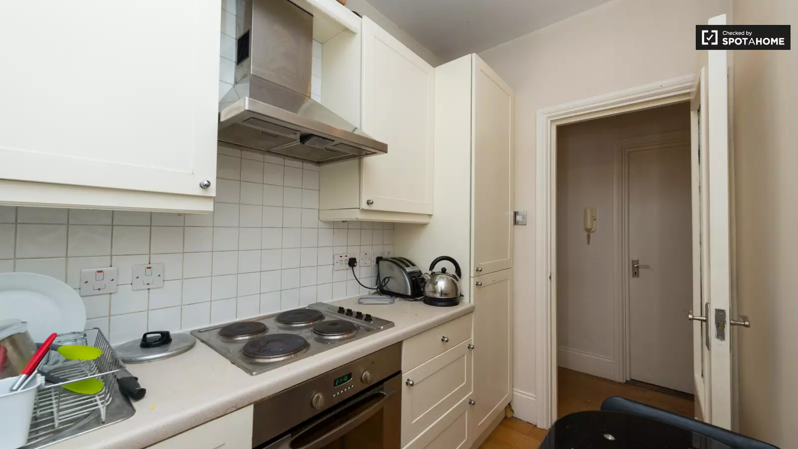 Flat Long Acre in City of Westminster