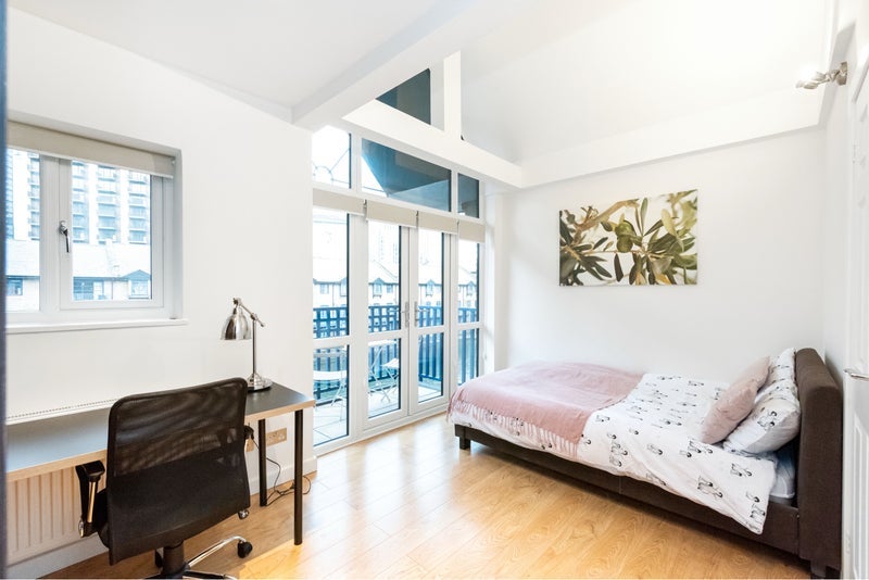 Room Lancaster Drive in Greater London
