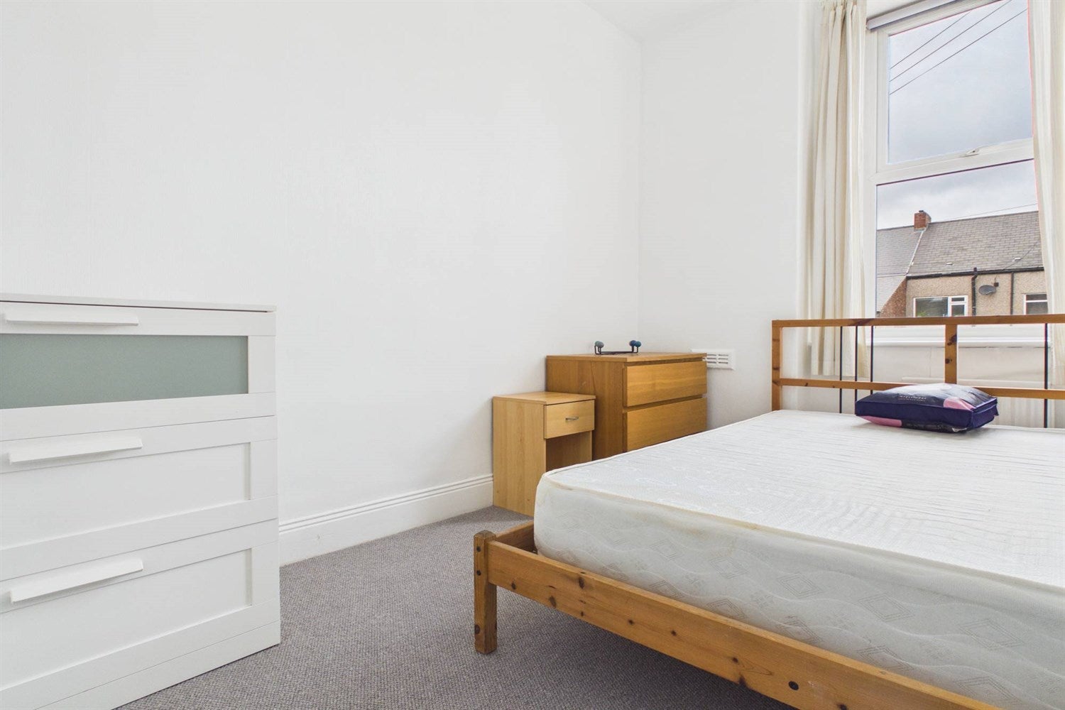 Flat Whitefield Terrace in Newcastle upon Tyne