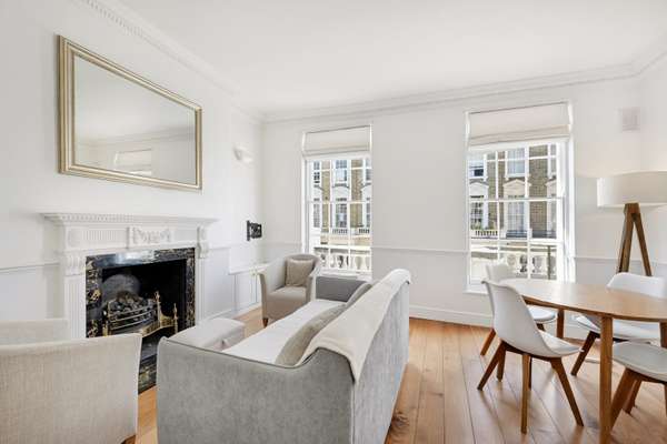 Flat Alderney Street in City of Westminster