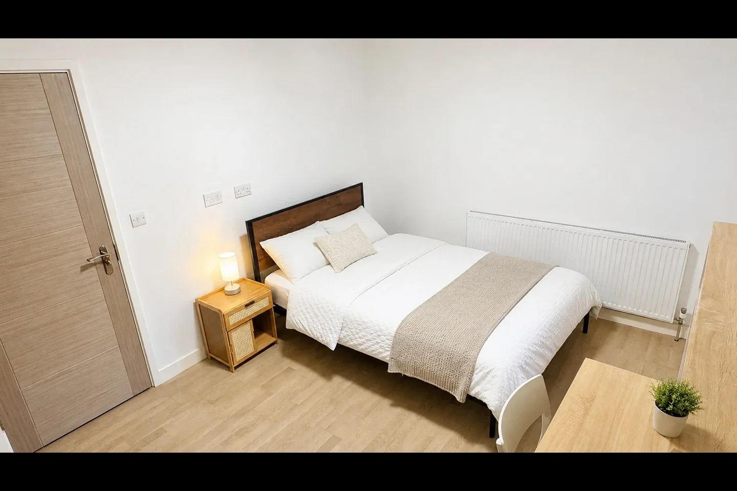 Room Overdale Road in Greater London