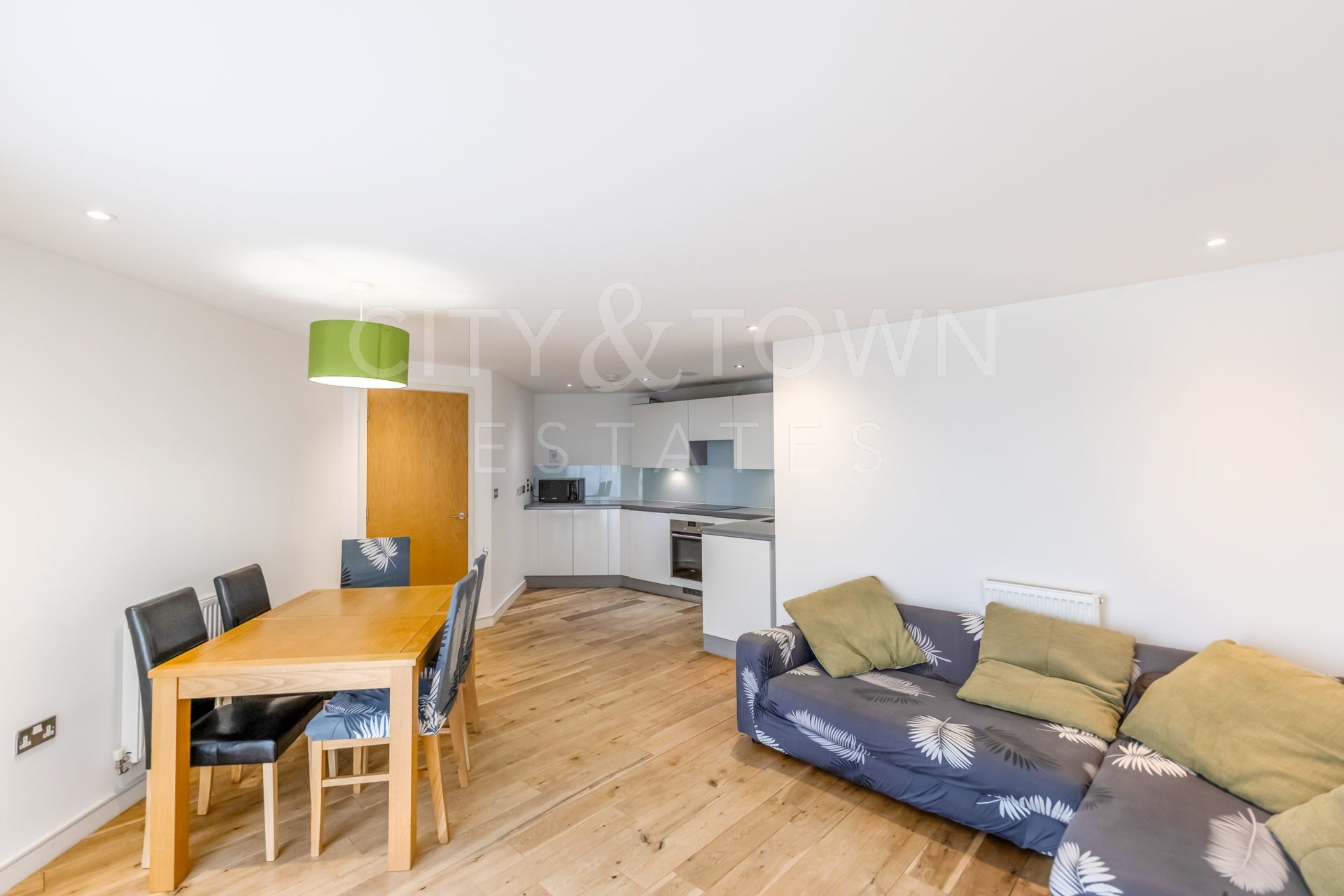 Flat Restell Close in Greater London