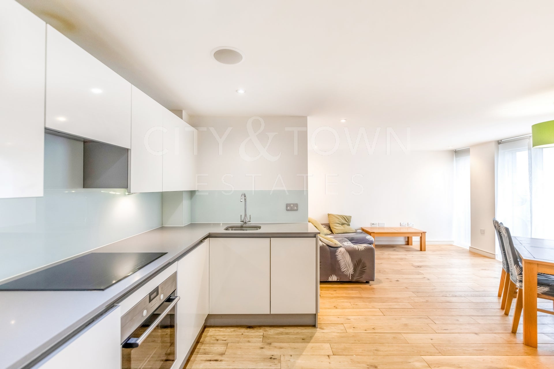 Flat Restell Close in Greater London