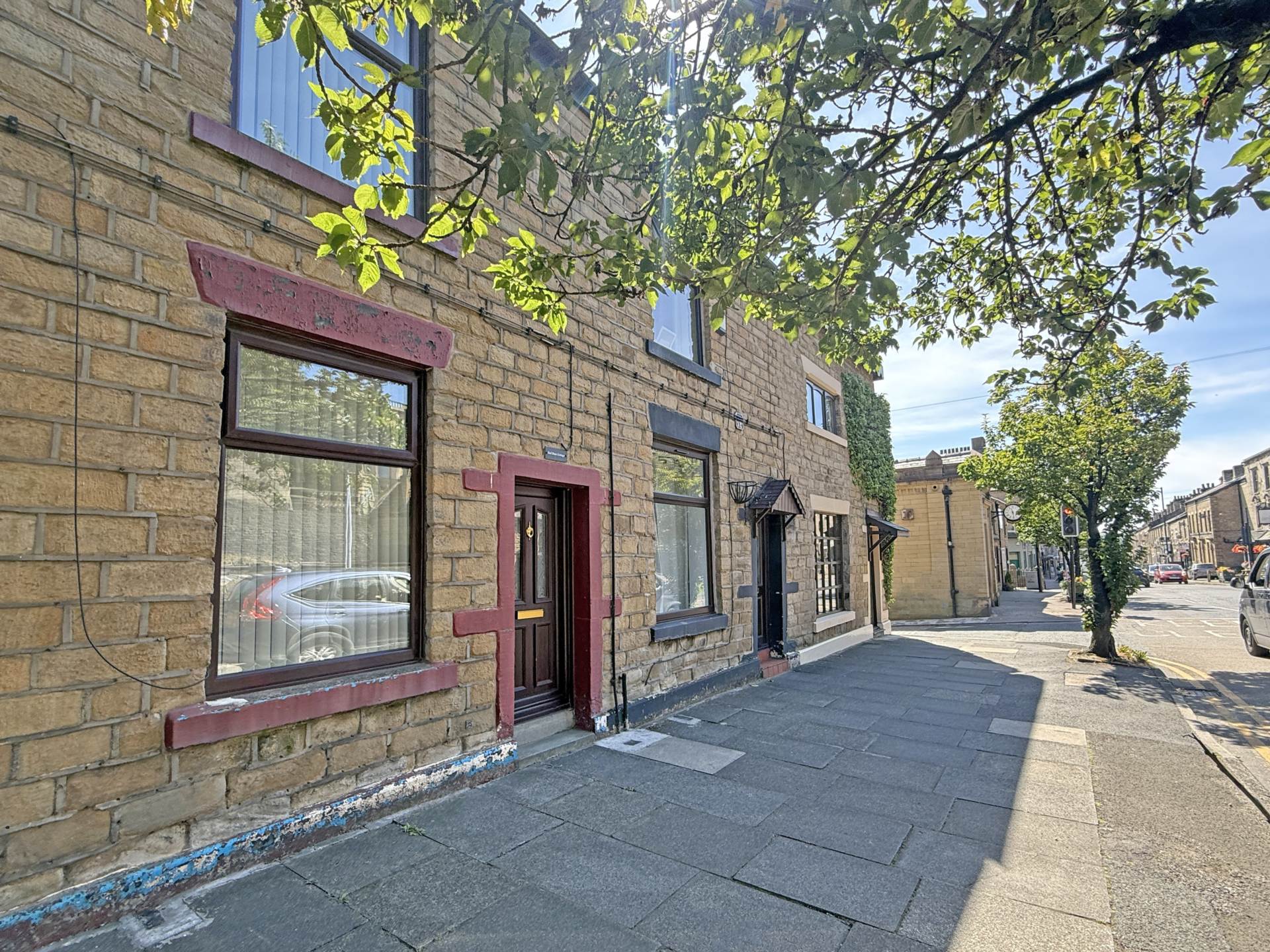 House Queen Street in Tameside