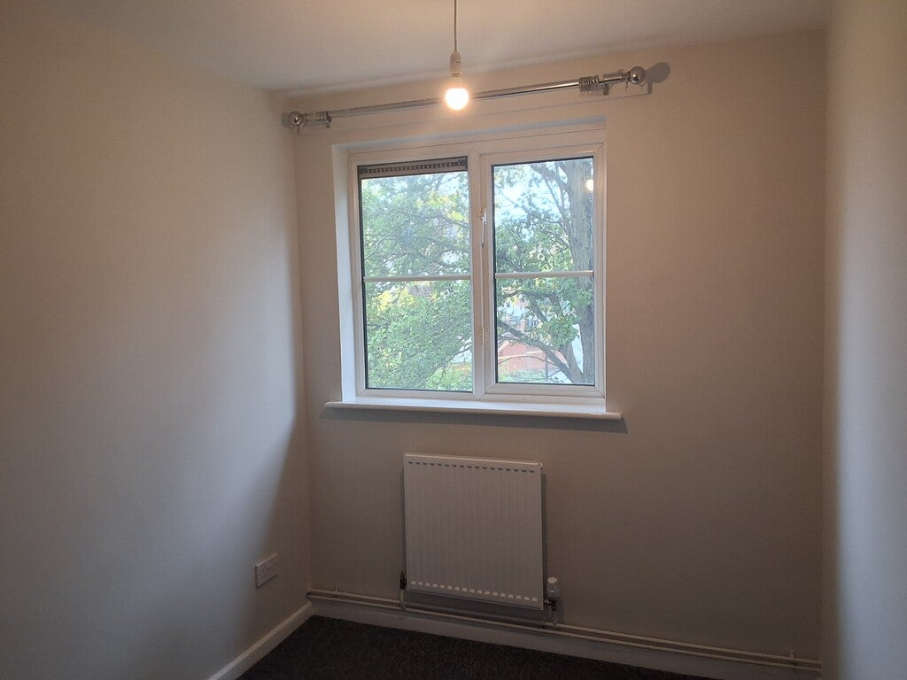 Flat East Lane in Stainforth